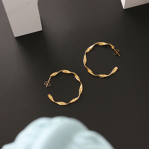 Wholesale Bulk 316L Stainless Steel 14k 18k Gold Plated Fine Jewelry Fashion Hoop Exaggerated Light Big <b>Large</b> Earrings for Women - Product Image 2
