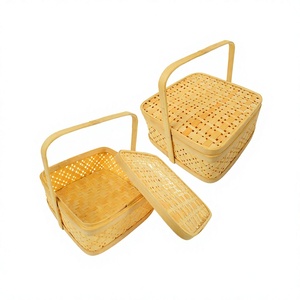 Cesta Tejida a Mano de Bambú, Forma Cuadrada con Asa, Caja de Almacenamiento Artesanal Natural para Decoración Navideña del Hogar - Product Image 1