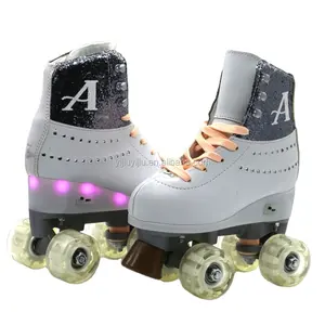 Yijiu OEM Gratis Sampel Sepatu Roda Berkualitas Tinggi Sepatu Roda 4 Roda dengan Lampu dan Sepatu Roda Hadiah Pesta untuk Anak Perempuan