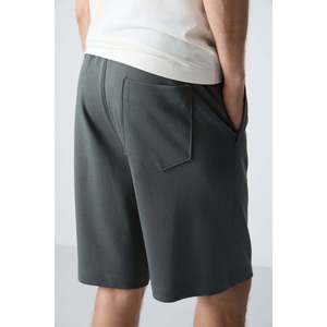 Short basique pour homme Air Jones en mélange de coton kaki, coupe standard – Short d'été décontracté, épais, doux et texturé pour un usage quotidien - Product Image 4