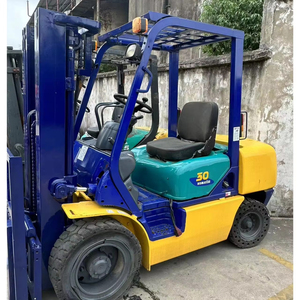 รถยกโคมัตสุมือสอง ขนาด 3/5/7 ตัน รุ่น FD30/FD50/FD70 เครื่องยนต์ดีเซล เสากระโดงสามท่อน ขาย - Product Image 1