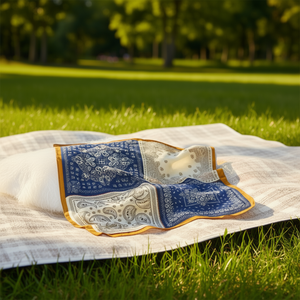 Foulard en coton imprimé floral 70x70 cm, style femme toutes saisons, motif fleur de cajou - Product Image 2