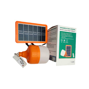 Luces Led Usb con tablero solar recargable 100-300W Paneles de bombilla solar de carga Lámpara de bombilla Led con control remoto - Product Image 3