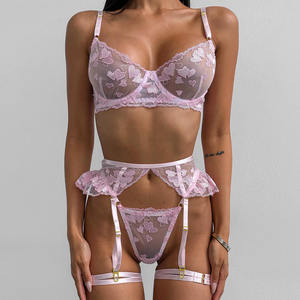 Conjunto de Lencería Transparente y Transpirable de Encaje con Corazón Rosa, de Spandex/Poliéster, Sexy y de Lujo, Conjunto de Brasier y Bragas - Product Image 1
