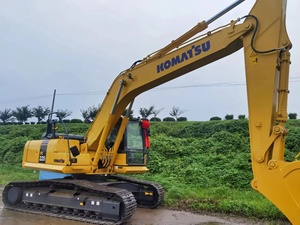 Escavadeira de Esteira Usada Komatsu PC220 Modelo 2021 23 Toneladas 90% NOVA Componentes Originais do Japão Incluindo Motor e Caixa de Câmbio - Product Image 5