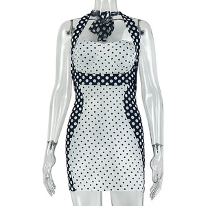 G03132C Collezione Primavera/Estate 2026: Abiti Halter con Stampa Dorata per Donna in Offerta - Product Image 4