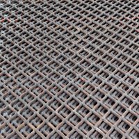 Maille vibrante en fil métallique noir, maille soudée avec services de découpe et de pliage