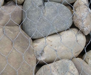 Malla Hexagonal Galvanizada por Inmersión en Caliente, Caja <span class=keywords><strong>de</strong></span> Gabiones Recubierta <span class=keywords><strong>de</strong></span> PVC para Protección <span class=keywords><strong>de</strong></span> Riberas y Estabilización <span class=keywords><strong>de</strong></span> Taludes - Product Image 1
