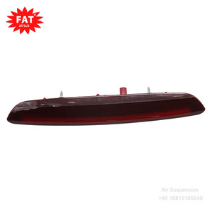 Pour <span class=keywords><strong>Jeep</strong></span> <span class=keywords><strong>Renegade</strong></span> 2015 <span class=keywords><strong>2022</strong></span> Auto feu de freinage élevé 53393384 51953596 feu d'arrêt central monté en hauteur - Product Image 2