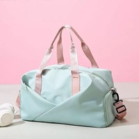 Sac de sport rose vif pour grande taille avec compartiment pour tapis de yoga et espace pour chaussures, OEM ODM