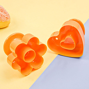 แม่พิมพ์โดนัทรูปหัวใจและดอกไม้ อุปกรณ์อบขนมแบบใช้ซ้ำได้ สำหรับเค้ก ขนมปัง ขนมปังสับปะรด แม่พิมพ์ขนมอบในครัว - Product Image 1