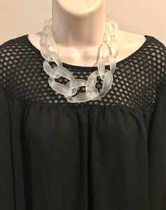 Artistic <b>Resin</b> Necklace With Unique Shape And Color Blend Lightweight Jewelry Designed For Modern Style And Comfortable Daily - Product Image 4