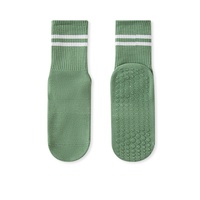 Chaussettes de sport respirantes mi-mollet pour femmes, personnalisées avec bande antidérapante, idéales pour le yoga, le fitness et le Pilates – Vente en gros