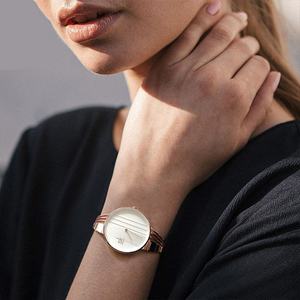 Ensemble de montres pour femmes en quartz de luxe, tendance de la mode, cadeau créatif, ensemble de 3 pièces, boucles d'oreilles, collier, bracelet en acier inoxydable - Product Image 3