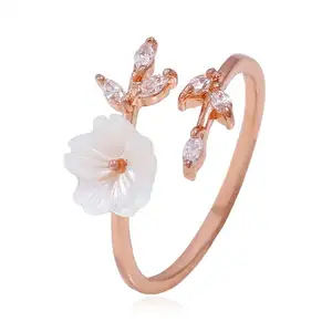 Anillo de flores de resina chapado en oro rosa para mujer, joyería elegante con apertura ajustable, anillo de circón con ramas, moda 2022