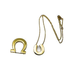 Collier personnalisé en métal texturé avec pendentif en émail doux et chaîne en métal perlée - Product Image 3