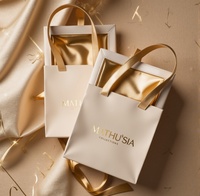 Vente en gros stock prêt coffret de bagues et de colliers à bijoux de qualité supérieure avec sacs-cadeaux en papier assortis emballage idéal pour bijoux
