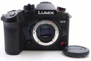 กล้องมิเรอร์เลส HFT Professional Lumix <span class=keywords><strong>GH6</strong></span> พร้อมเลนส์ Leica DG 12-60 มม. F2.8-4  เซ็นเซอร์ CMOS ฟูลเฟรม หน้าจอ 3 นิ้ว ถ่ายวิดีโอ 4K รองรับ SD การ์ด - Product Image 5