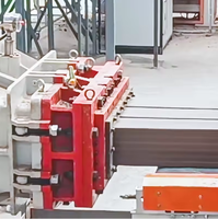 Bloc creux et brique rouge faisant la machine avec le roulement de boîte de vitesse de PLC
