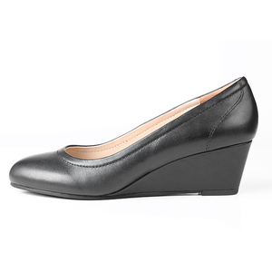 Chaussures de travail en cuir de mouton véritable avec mousse à mémoire de forme de 5 mm, talon compensé et semelle souple en caoutchouc, à enfiler, pour l'hôtellerie - Product Image 3