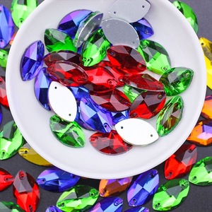 Vente flash : strass en <span class=keywords><strong>verre</strong></span> à dos <span class=keywords><strong>plat</strong></span> avec trou, couleur AB, à coudre, pour vêtements <span class=keywords><strong>de</strong></span> mariage, robes <span class=keywords><strong>de</strong></span> soirée, chaussures - Product Image 3