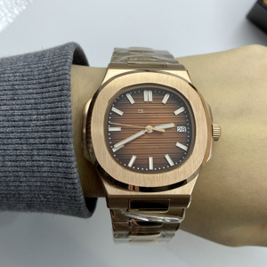 Montre mécanique pour homme avec mouvement NH35 haute précision, boîtier en acier inoxydable avec verre saphir, montre étanche - Product Image 1