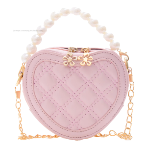 Wholesale New Fashion Women's Heart Love Shape <b>Handbags</b> Single <b>Chain</b> Kids Candy Pvc Bags - Product Image 2