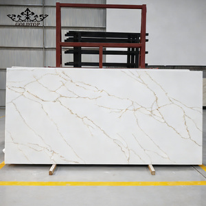 แผ่นควอตซ์ Goldtop 5131 Calacatta Arno หินสังเคราะห์ทันสมัยสำหรับเคาน์เตอร์ครัว ท็อปโต๊ะเครื่องแป้งโรงแรม ท็อปโต๊ะ และพื้น - Product Image 1