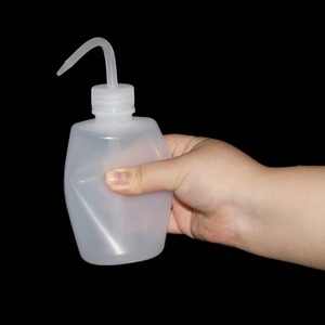 Botella de riego exprimible de 150/250/500ML, tetera con pico para verter agua, regadera para plantas suculentas, flores y plántulas, para jardinería - Product Image 3