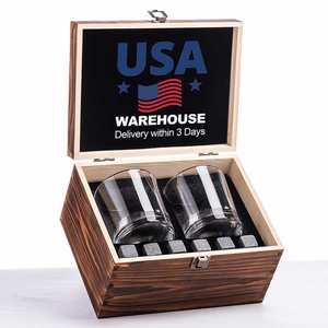 Juego de Vasos de Whisky Grabados Personalizados de 11 oz con Piedras Enfriadoras de Whisky y 2 Vasos de Whisky en Caja de Madera de Recuerdo, desde Almacén en EE. UU. - Product Image 1