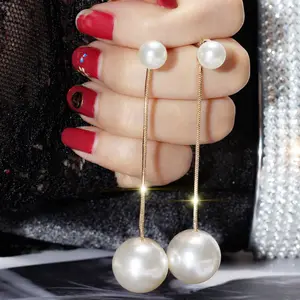 नई आगमन फैशन गहने लंबे नकली मोती गेंदों लंबी लटकन श्रृंखला लटकना ड्रॉप कान की बाली boucle डी 'oreille महिलाओं के लिए