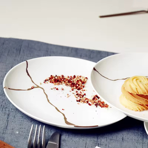 ชุดอาหารค่ำลายแตกคลาสสิกสี<span class=keywords><strong>ขาว</strong></span>ทำจากกระเบื้องเนื้อละเอียดพร้อมลายทองวาดด้วยมือ ใช้กับเครื่องล้างจานและไมโครเวฟได้ ชุดอาหาร 4 ชิ้น - Product Image 4