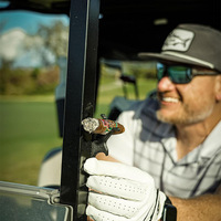Outil de golf multifonction en alliage de zinc avec marqueur de balle, fourche de réparation, pince à cigare, ouvre-bouteille et clip magnétique pour accessoires de golf