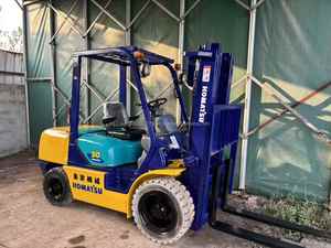 Montacargas Komatsu FD30 de Dos Mástiles y Tres Toneladas, Modelo 2023, Tracción 4x4, 1 Año de Garantía, Excelente Rendimiento, Montacargas Original de Alta Gama - Product Image 2