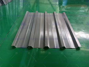 เครื่องขึ้นรูปกระเบื้องผนังเหล็กเคลือบสีสองชั้น Vodley ควบคุมด้วย PLC ความหนาของแผ่น 0.3-0.8 มม. ความกว้างป้อนวัสดุ 914-1250 มม. - Product Image 4