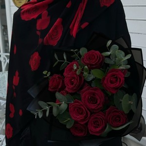 Pañuelo largo de lujo con estampado de rosas rojas, de poliéster, algodón y viscosa, para mujer, hiyab islámico de 180*80 cm. - Product Image 3