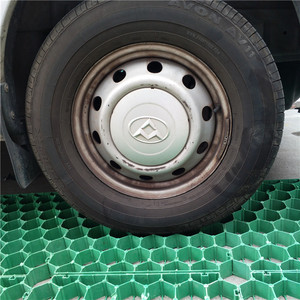 Grille en herbe LeJing en HDPE, épaisseur 50 mm, pour le contrôle paysager des parkings extérieurs, des trottoirs communautaires et la plantation sur toiture - Product Image 2