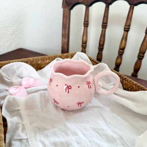 Set Cangkir dan Tatakan Kopi Keramik Buatan Tangan Grosir Pabrik Baru, Set Mug Bulat Lucu dengan Desain Pita, Cangkir Girly - Product Image 5