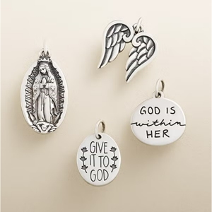 Ciondolo Vintage in Argento Puro S925 James Avery, Talismano Religioso, Madonna di Guadalupe con Ali d'Angelo, Accessori Fai-da-Te per Bracciali - Product Image 1