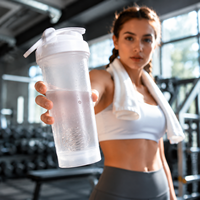 Bouteille shaker protéinée personnalisée avec logo, 600 ml, sans BPA, en PP, avec couvercle à bouton-poussoir et boule mélangeuse, anti-fuite, pour la gym, le sport et le fitness