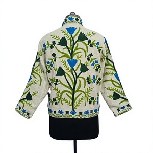 Chaqueta de Invierno Acolchada Bordada con Flores para Mujer, Cuello Alto, Manga Larga, Patchwork, 100% Algodón, para Uso Casual - Product Image 2