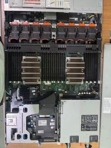 Châssis de serveur Dell R640 10 baies SFF 1U, 10 baies de disques 2,5 pouces, 100 % testé, châssis de serveur d'entreprise d'occasion, NVMe, vente en gros - Product Image 2