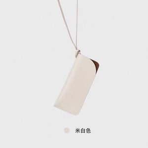 กระเป๋าใส่ไวน์หนัง PU หรูหรา สกรีนโลโก้ได้ พร้อมช่องใส่แก้ว สำหรับคริสต์มาส - Product Image 1