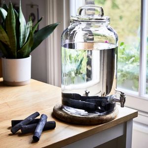 Achetez en gros du charbon de bois bio Binchotan, charbon de bois dur naturel, filtre à eau certifié ISO9001 pour carafe et bouteille d'eau - Product Image 1