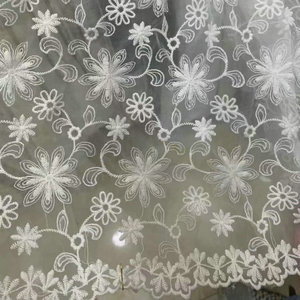 Encaje de Tul <span class=keywords><strong>Bordado</strong></span> con Encaje <span class=keywords><strong>Suizo</strong></span> Blanco Hecho a Medida para Ropa - Product Image 2