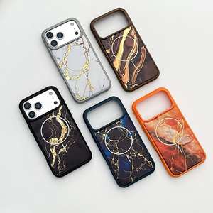 Étui de téléphone 2-en-1 TPU+PC à motif doré de luxe, compatible avec la charge sans fil, étanche, magnétique, anti-traces de doigts - Product Image 3