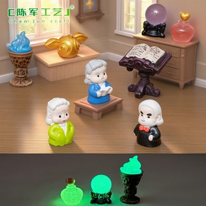 Miniature de <span class=keywords><strong>figurine</strong></span> de maison de poupée en résine, micro-paysage de Poudlard, boule de cristal, accessoires décoratifs artistiques à suspendre, peints à la main, DIY - Product Image 2