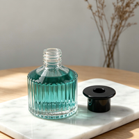 Flacon en verre transparent à rayures verticales de 120 ml avec bouchon à vis, sérigraphié, pour huiles parfumées et essentiels, sans flamme requise, vente en gros