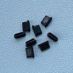 ฝาปิดกันฝุ่นพอร์ตชาร์จโทรศัพท์มือถือซิลิโคน สำหรับพอร์ตชาร์จ Type C และ iOS ของ iPhone - Product Image 5