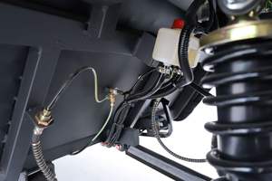 Высококачественный двухместный электрический гольф-кар 4x4 серого цвета с интеллектуальной зарядкой для гольф-полей и осмотра живописных мест - Product Image 4